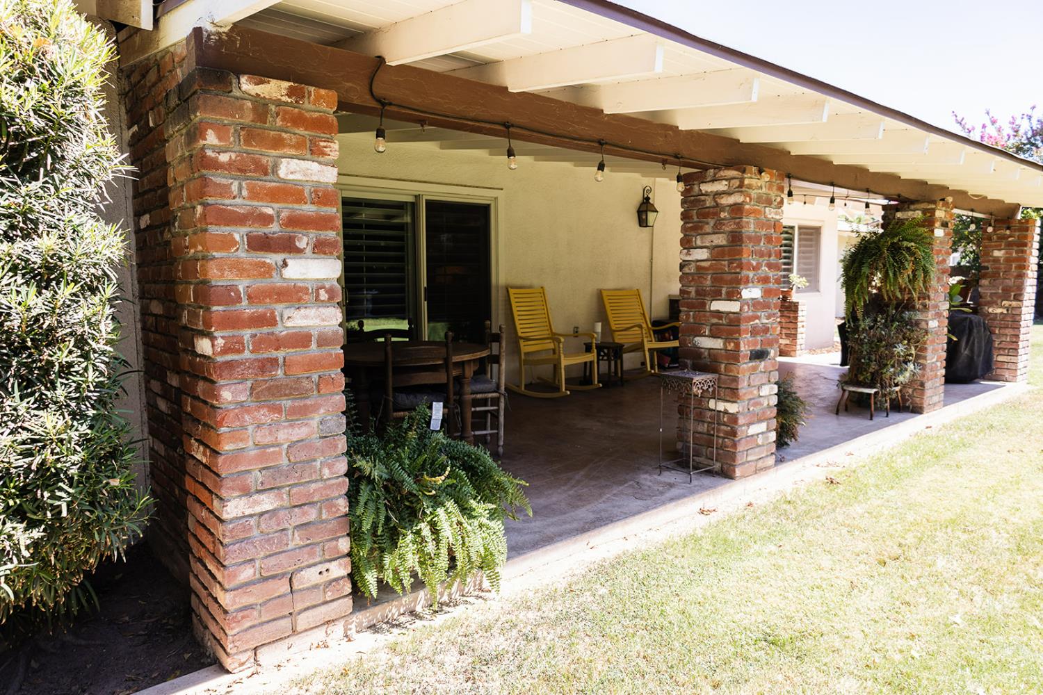 1647 W Wrenwood Ave, Fresno, CA 93711