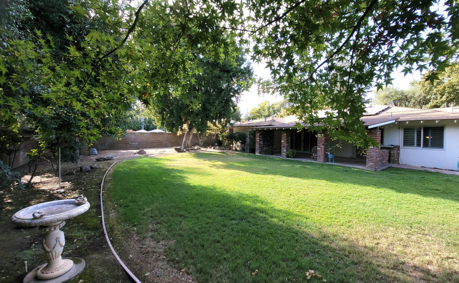 1647 W Wrenwood Ave, Fresno, CA 93711