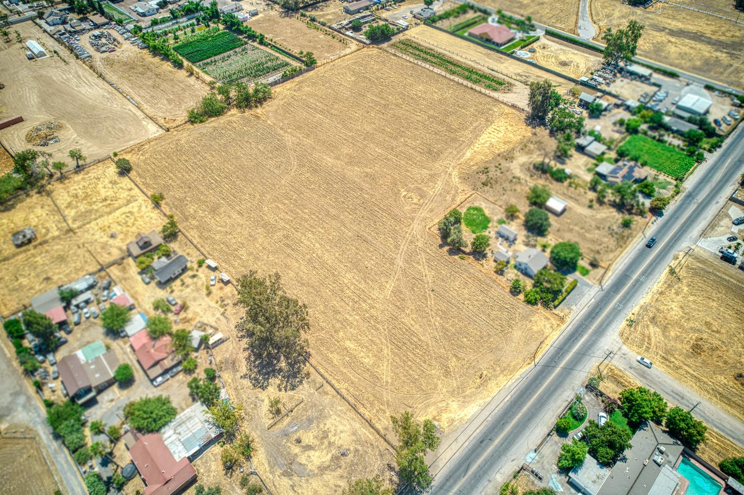 0 0 McKinley, Fresno, CA 93722