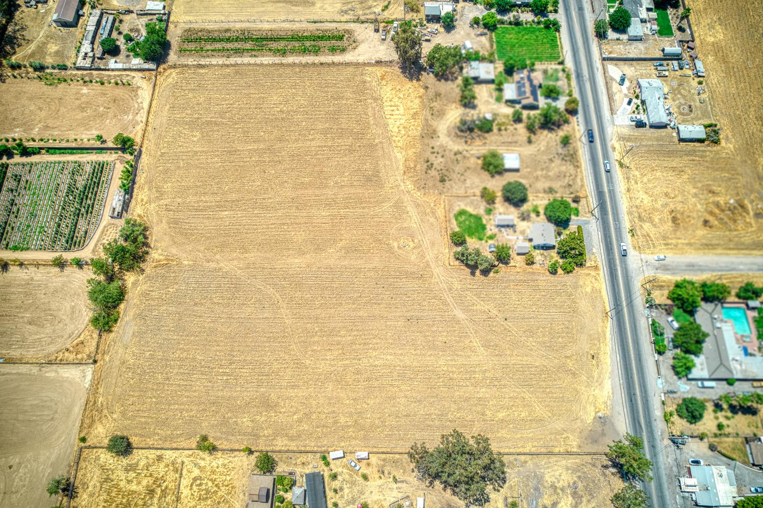 0 0 McKinley, Fresno, CA 93722