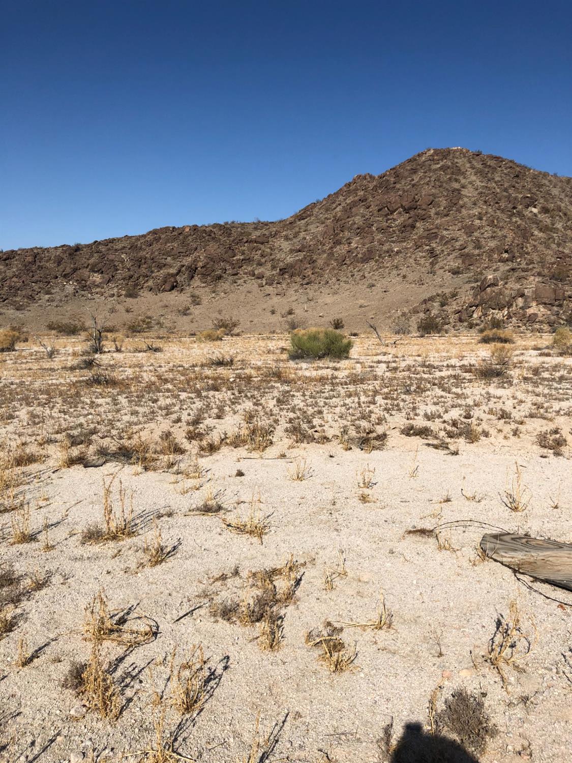 10 Bell King Ln, Twentynine Palms, CA 92277