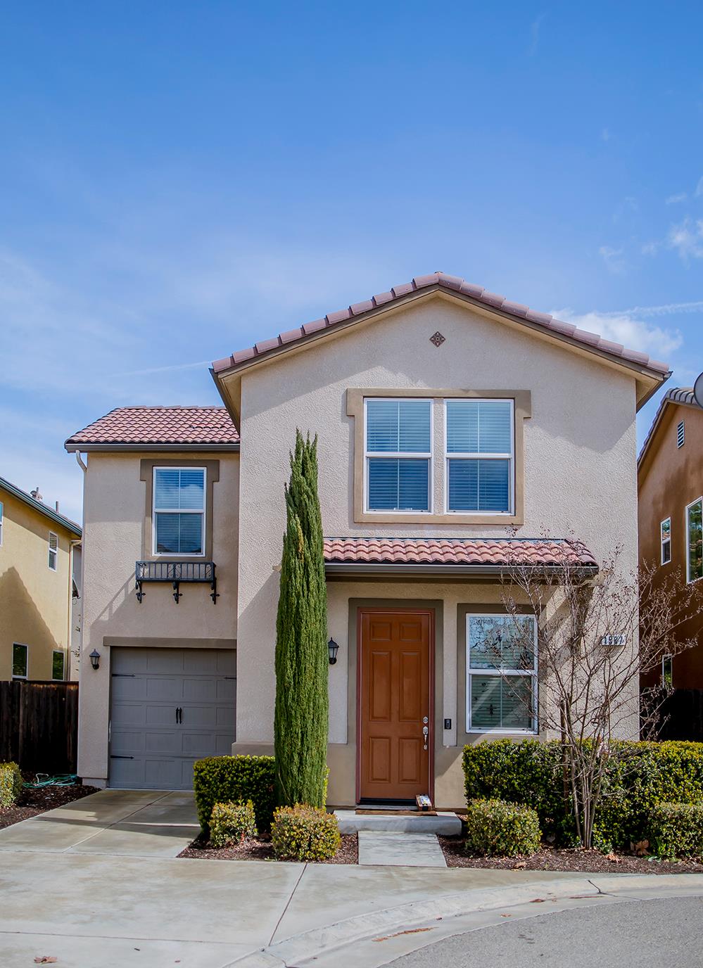 1587 N STRADA Way, Clovis, CA 93619