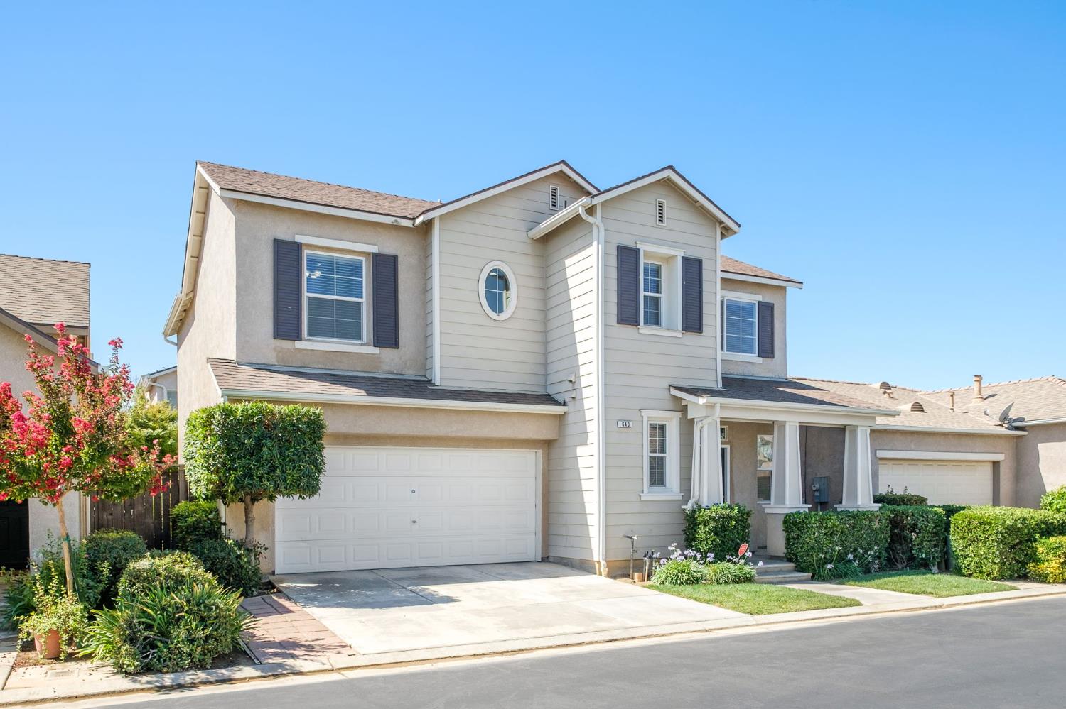 640 W Casanova Ln, Clovis, CA 93619
