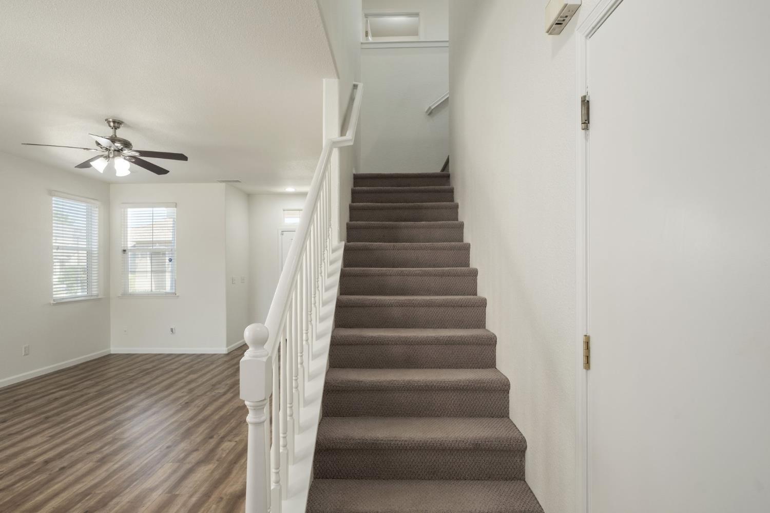 640 W Casanova Ln, Clovis, CA 93619