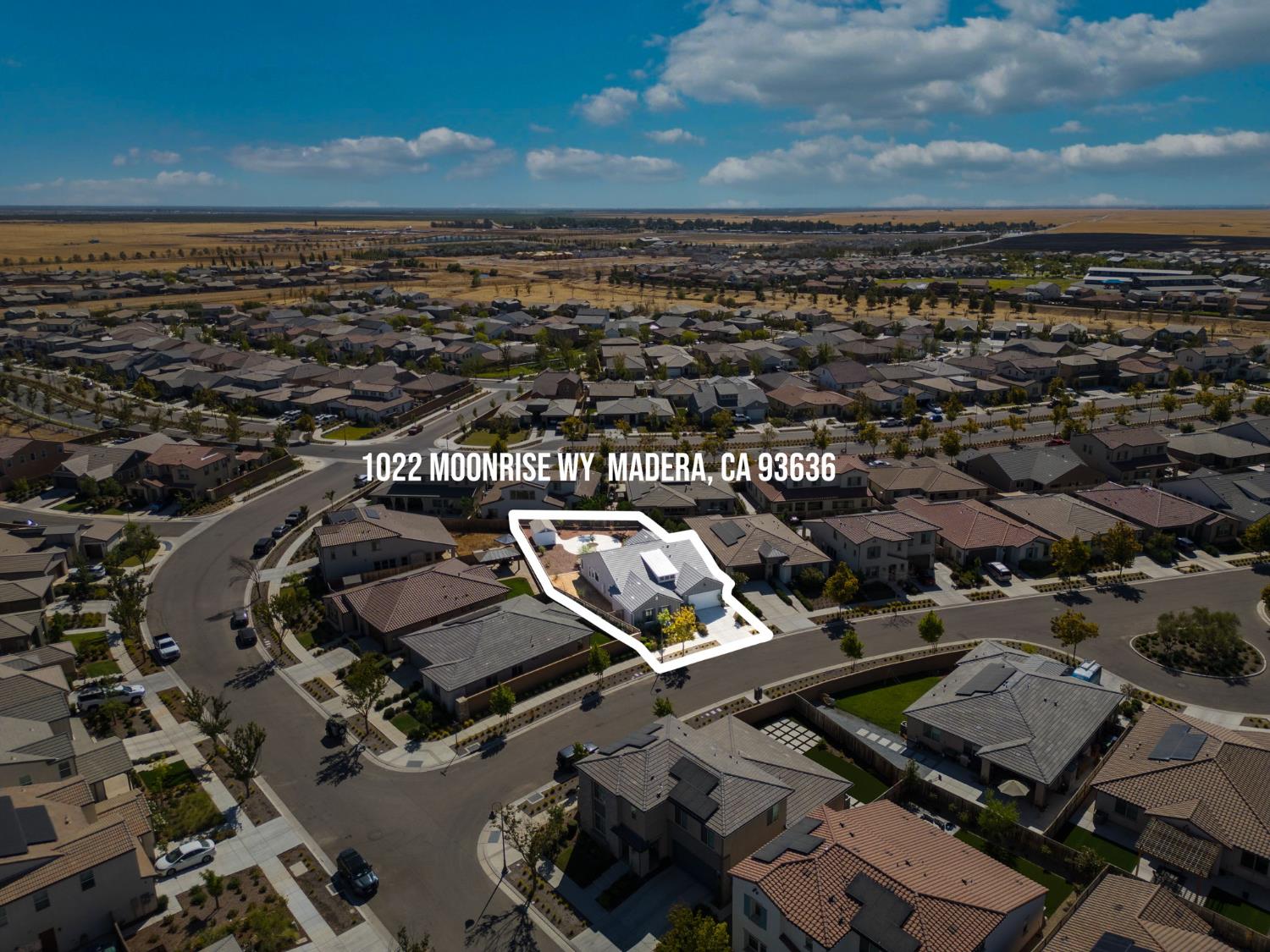 1022 Moonrise Way, Madera, CA 93636