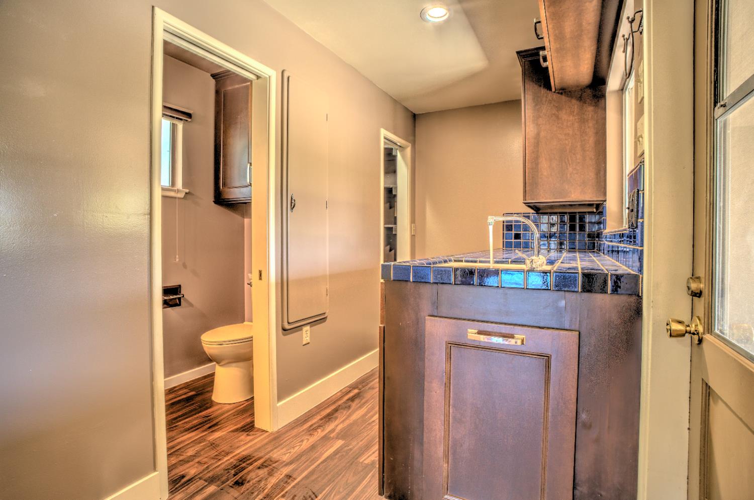 709 W Alamos Ave, Fresno, CA 93705