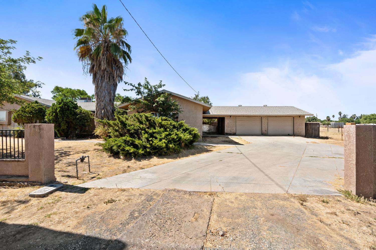 27592 Avenue 16, Madera, CA 93638