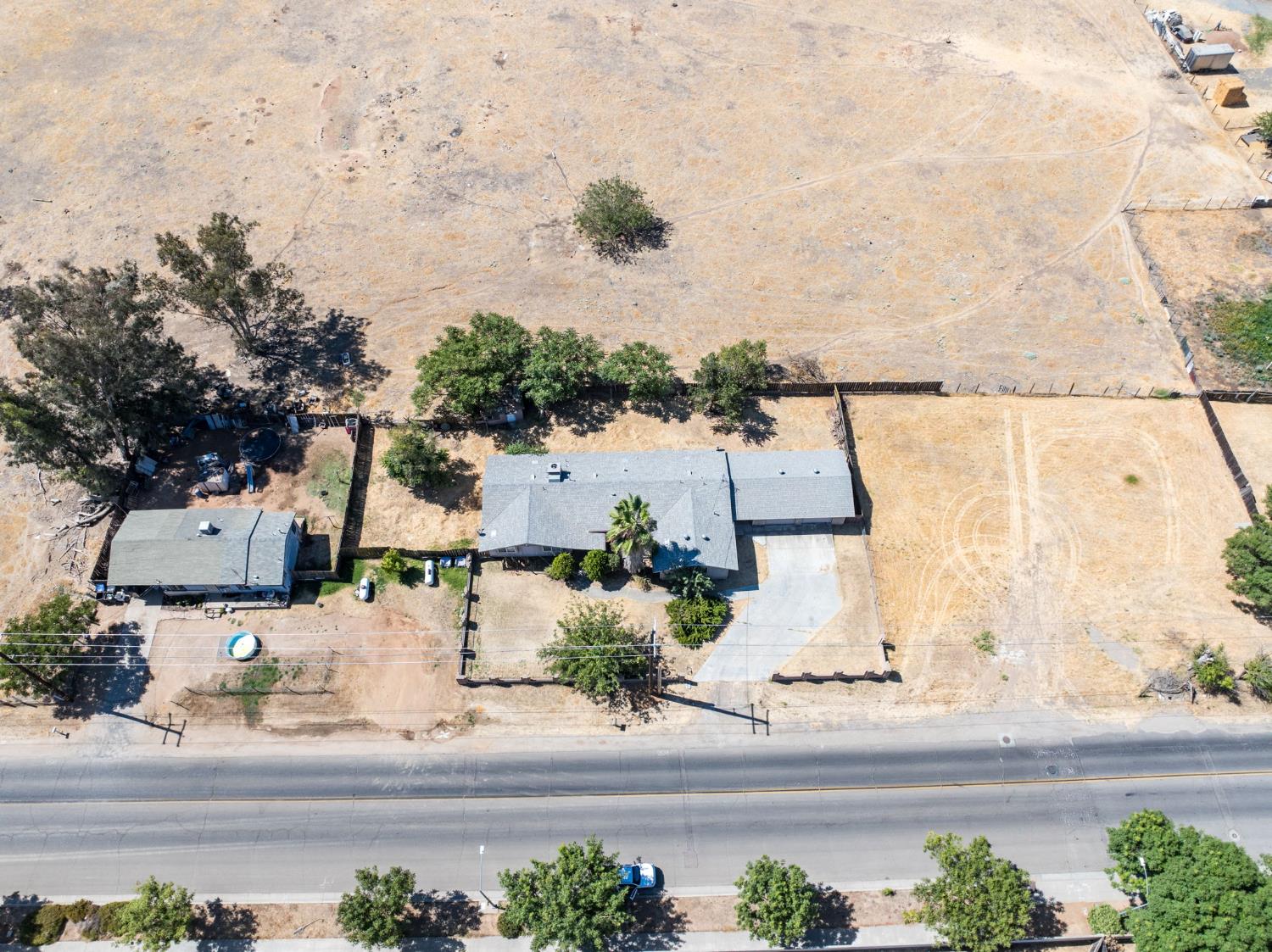 27592 Avenue 16, Madera, CA 93638