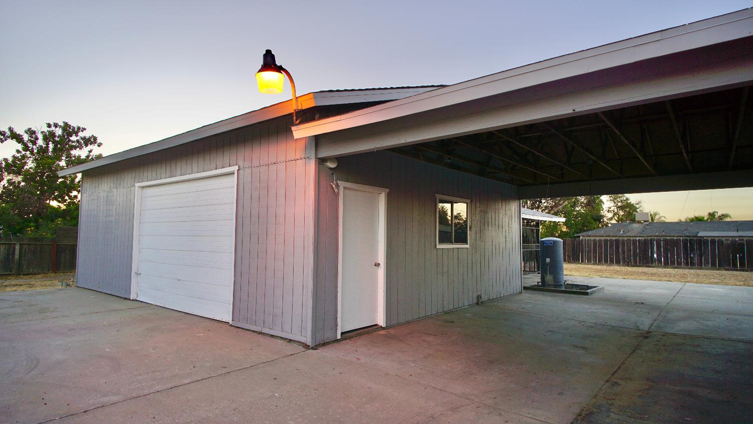 4694 W Shields Ave, Fresno, CA 93722