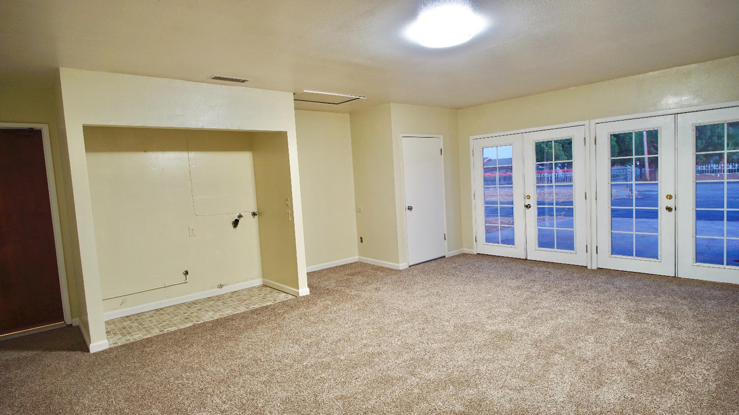 4694 W Shields Ave, Fresno, CA 93722