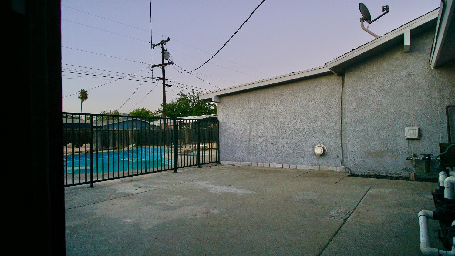 4694 W Shields Ave, Fresno, CA 93722