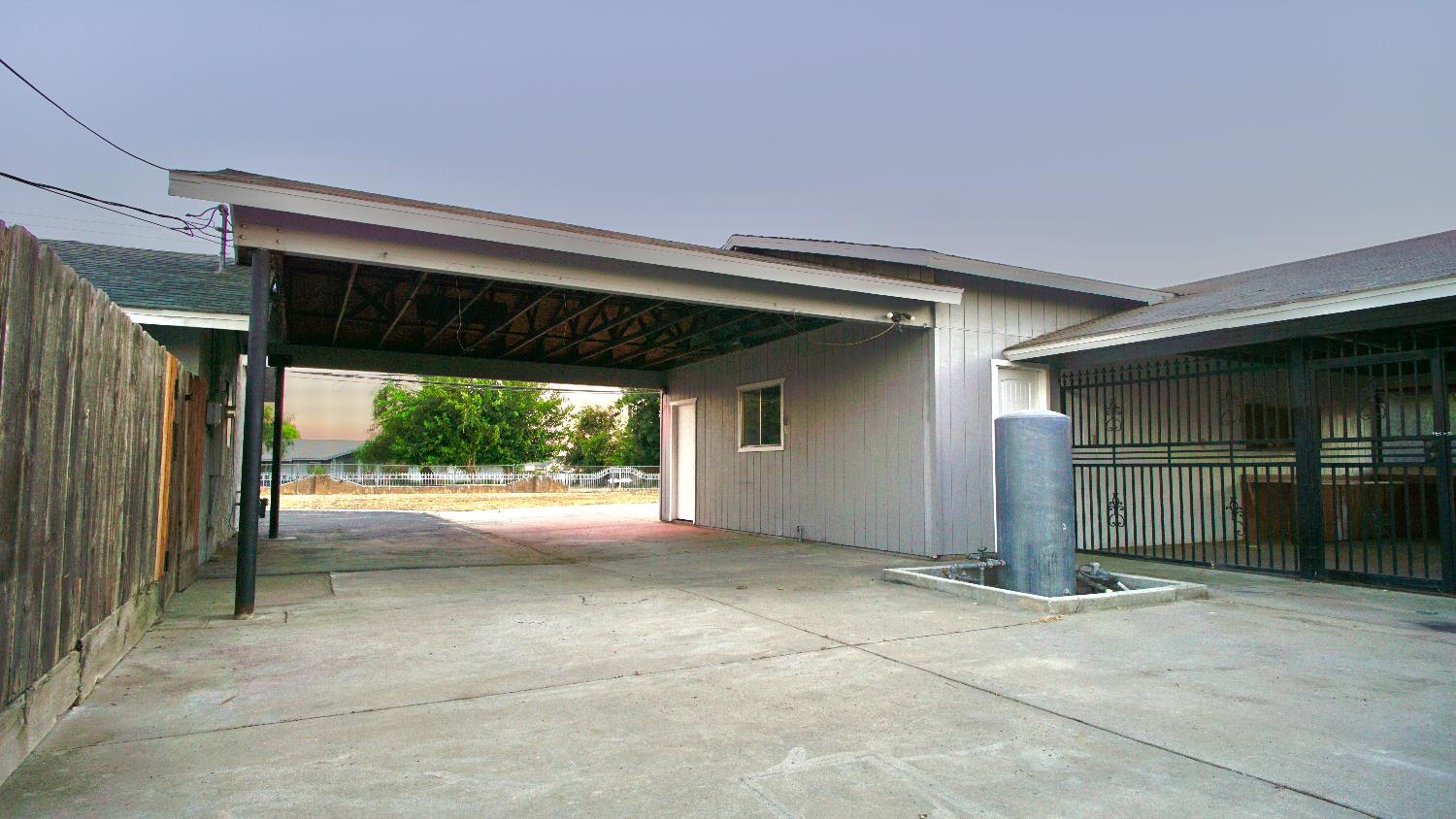 4694 W Shields Ave, Fresno, CA 93722