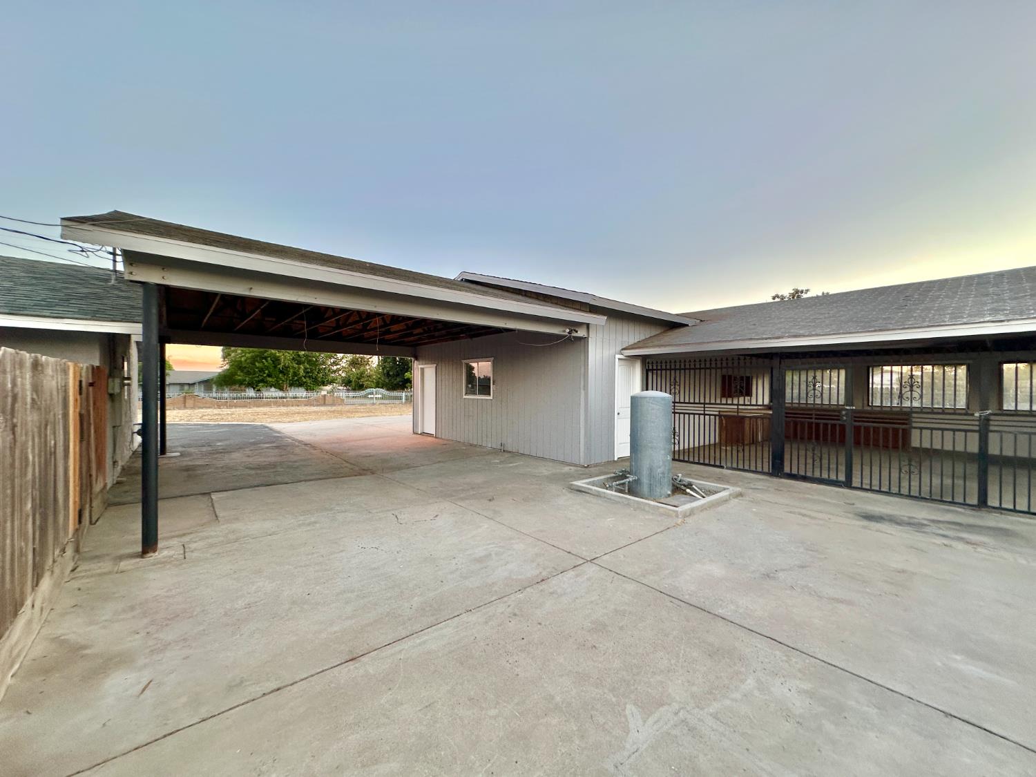 4694 W Shields Ave, Fresno, CA 93722