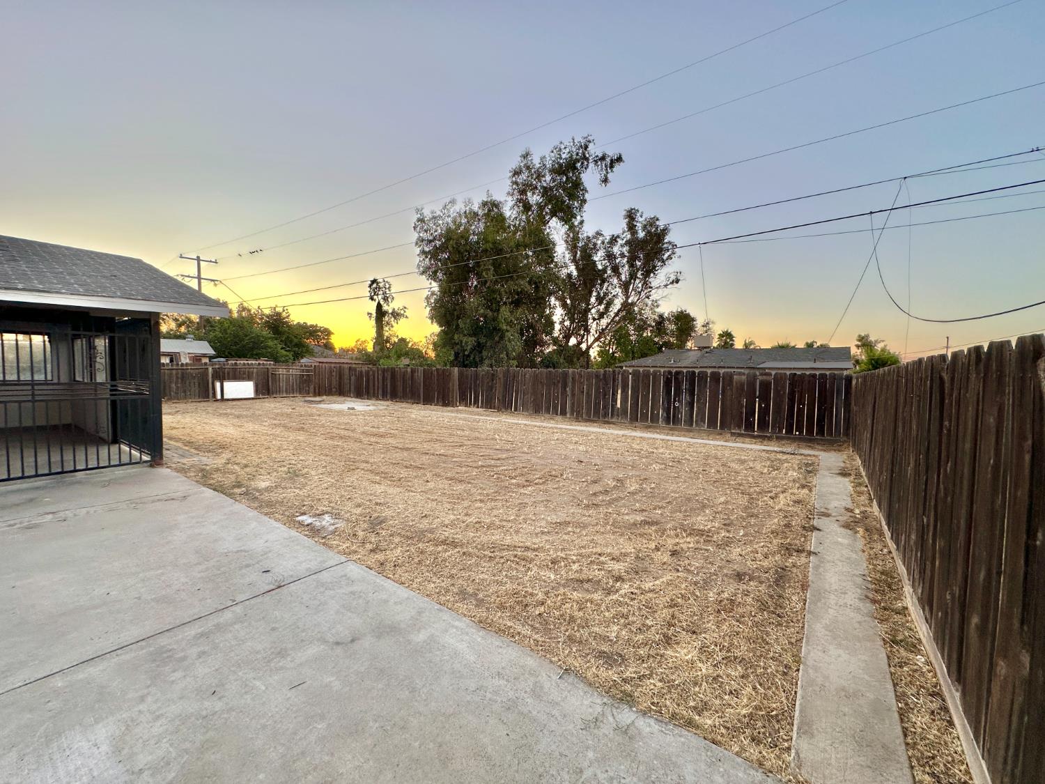 4694 W Shields Ave, Fresno, CA 93722