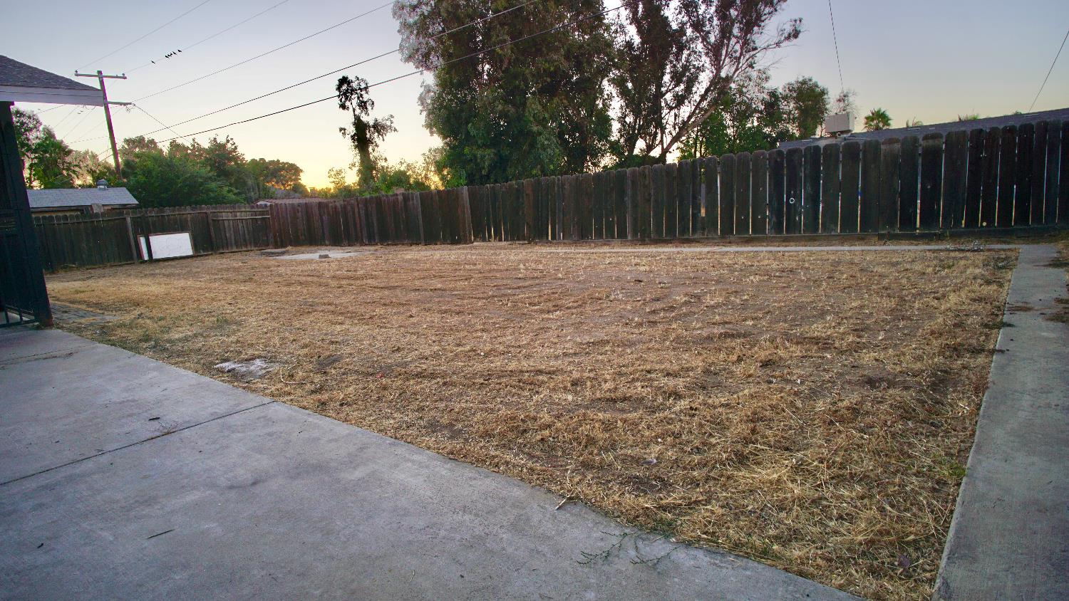 4694 W Shields Ave, Fresno, CA 93722