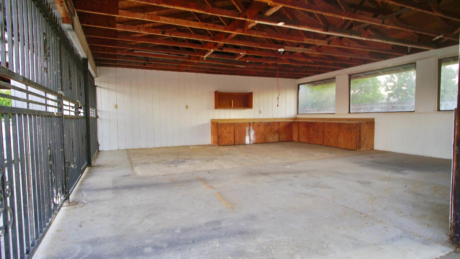 4694 W Shields Ave, Fresno, CA 93722