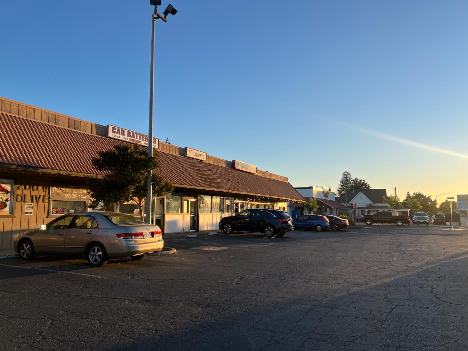 200 W Olive Ave, Madera, CA 93637