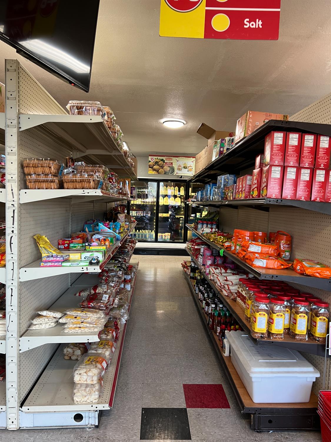 200 W Olive Ave, Madera, CA 93637