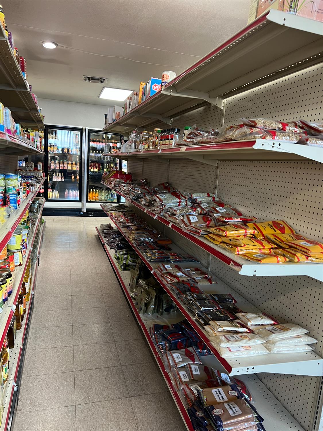 200 W Olive Ave, Madera, CA 93637