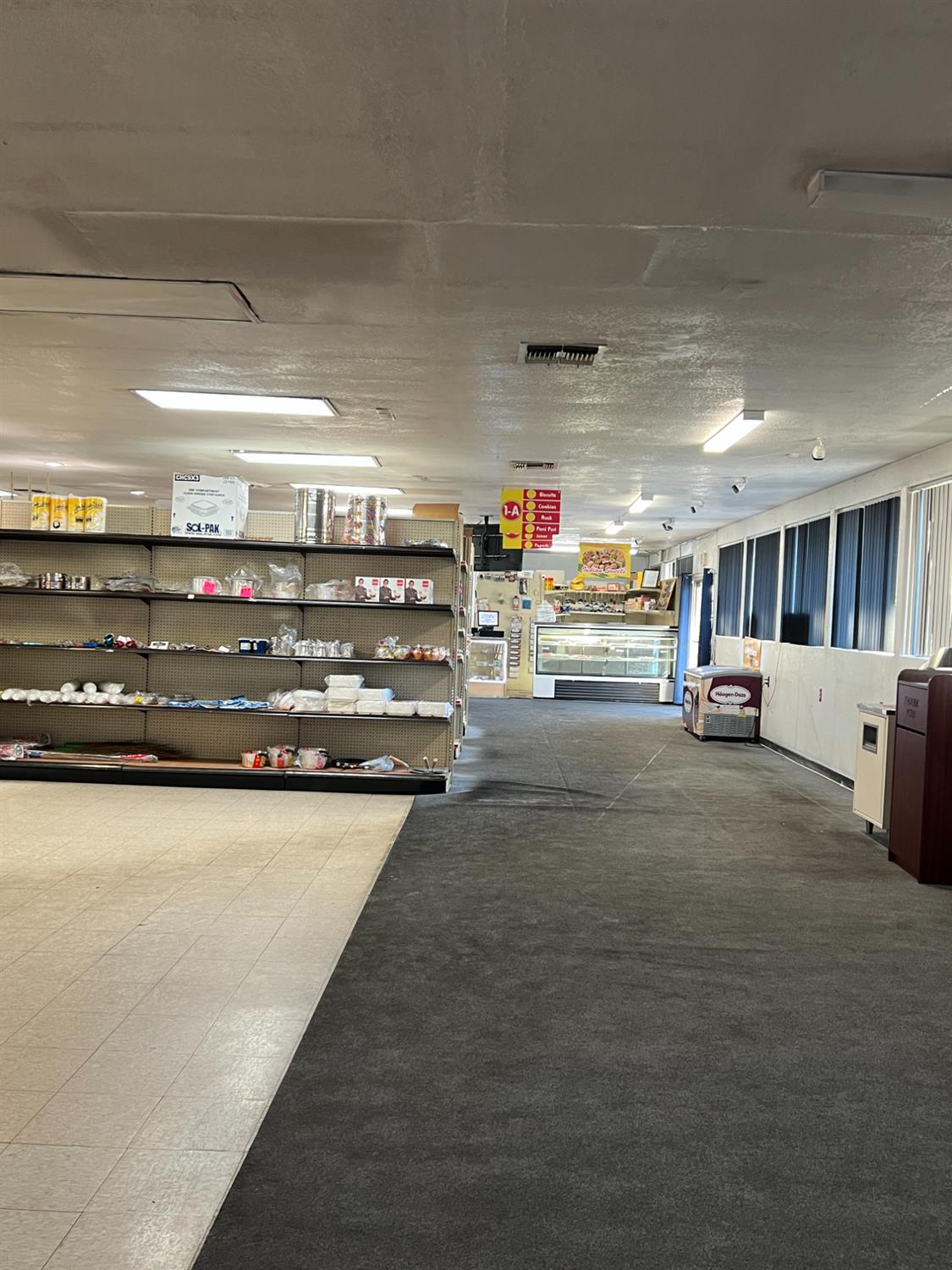 200 W Olive Ave, Madera, CA 93637