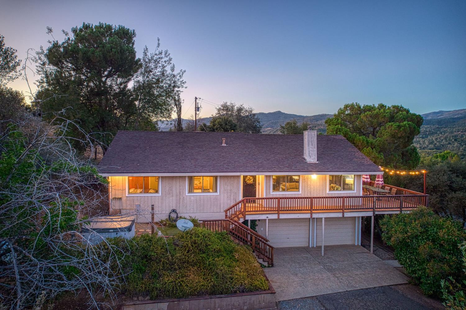 46688 Eastwood Dr N, Oakhurst, CA 93644