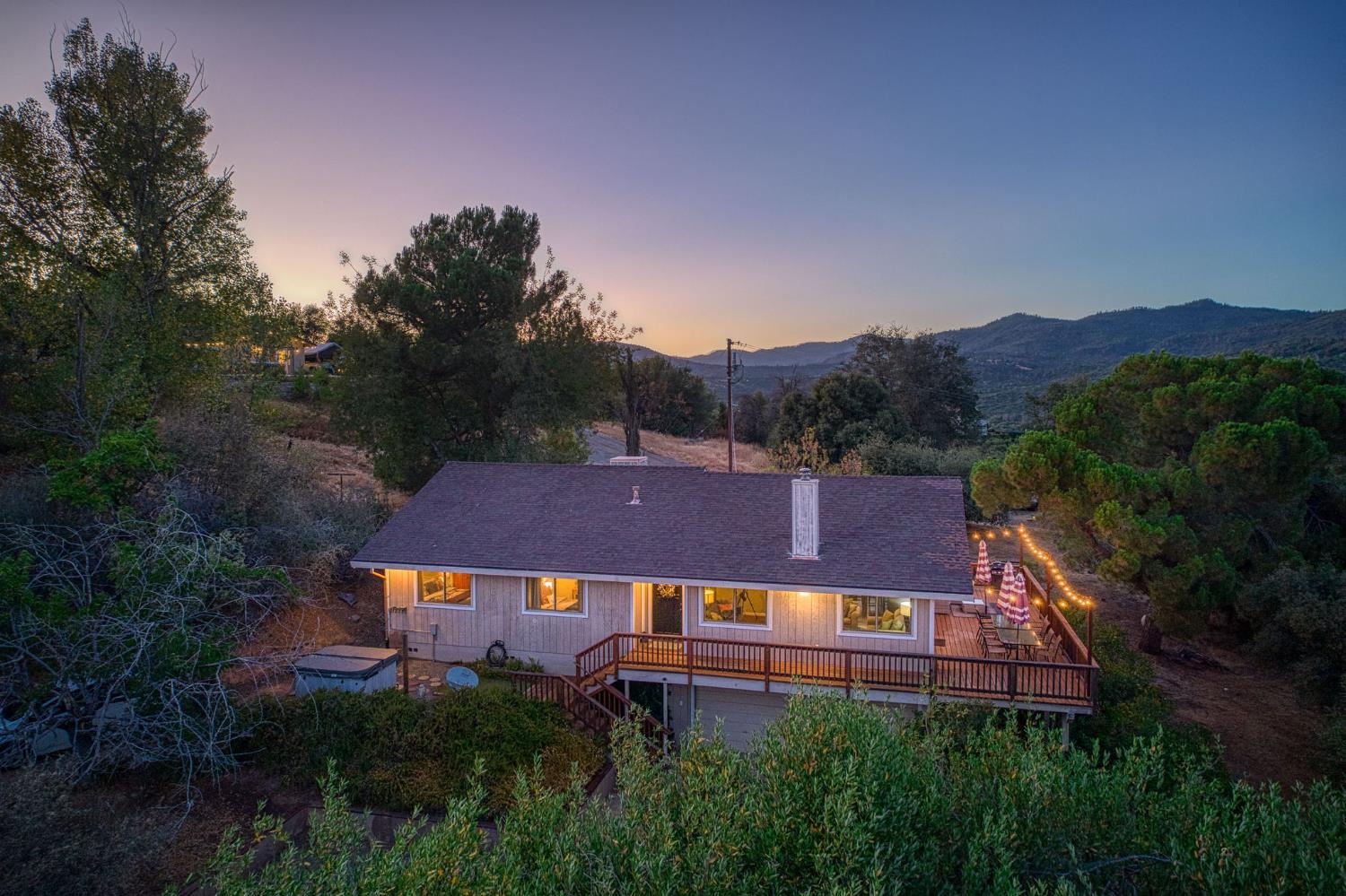 46688 Eastwood Dr N, Oakhurst, CA 93644