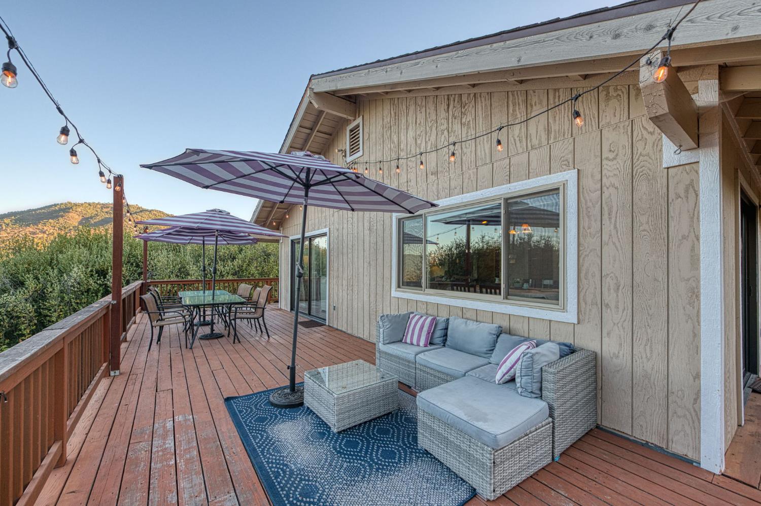 46688 Eastwood Dr N, Oakhurst, CA 93644