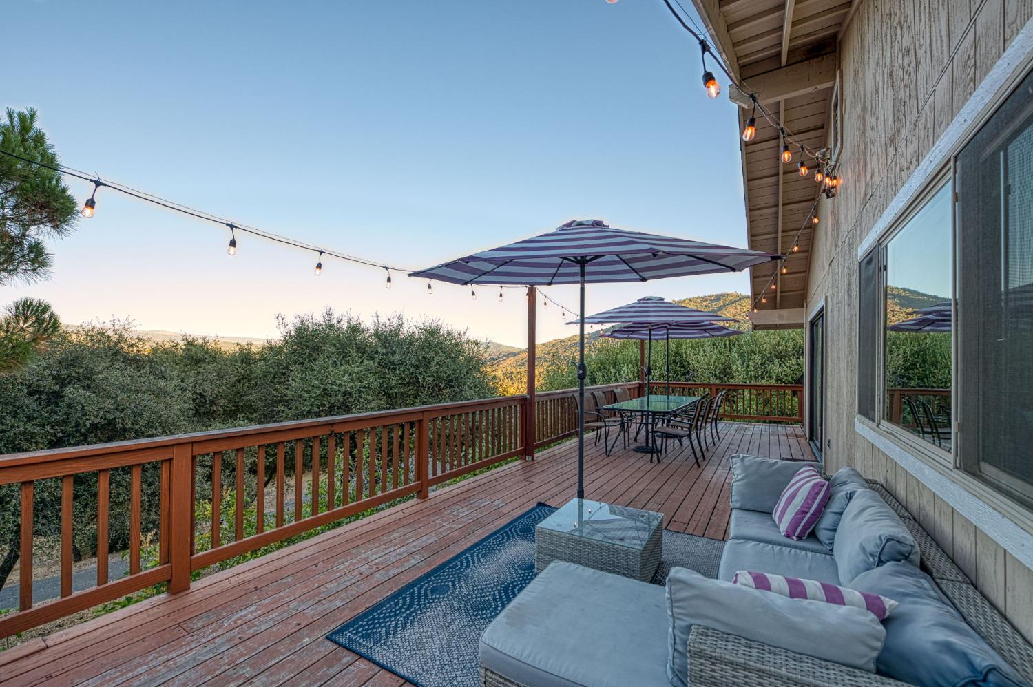 46688 Eastwood Dr N, Oakhurst, CA 93644