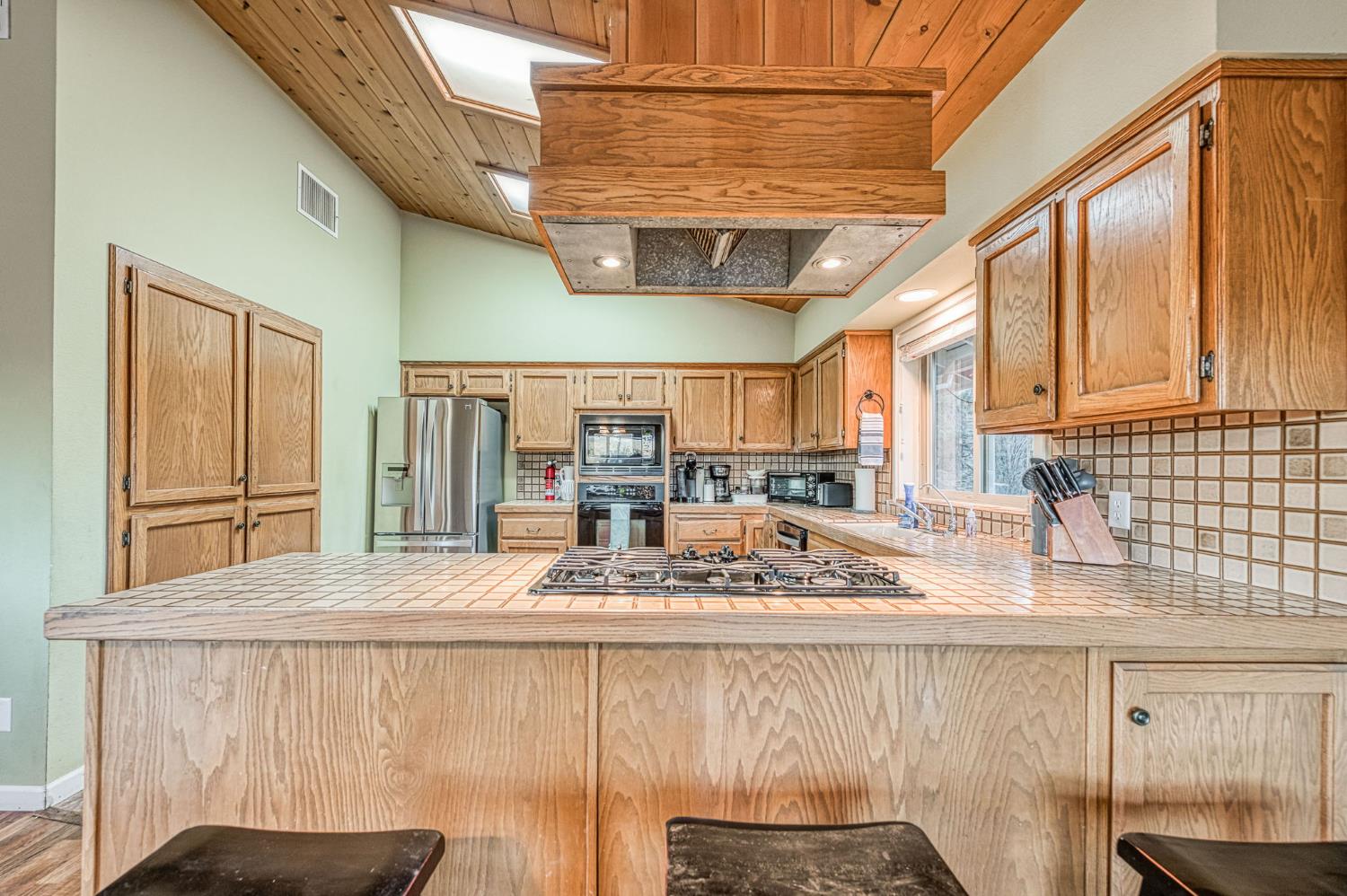 46688 Eastwood Dr N, Oakhurst, CA 93644