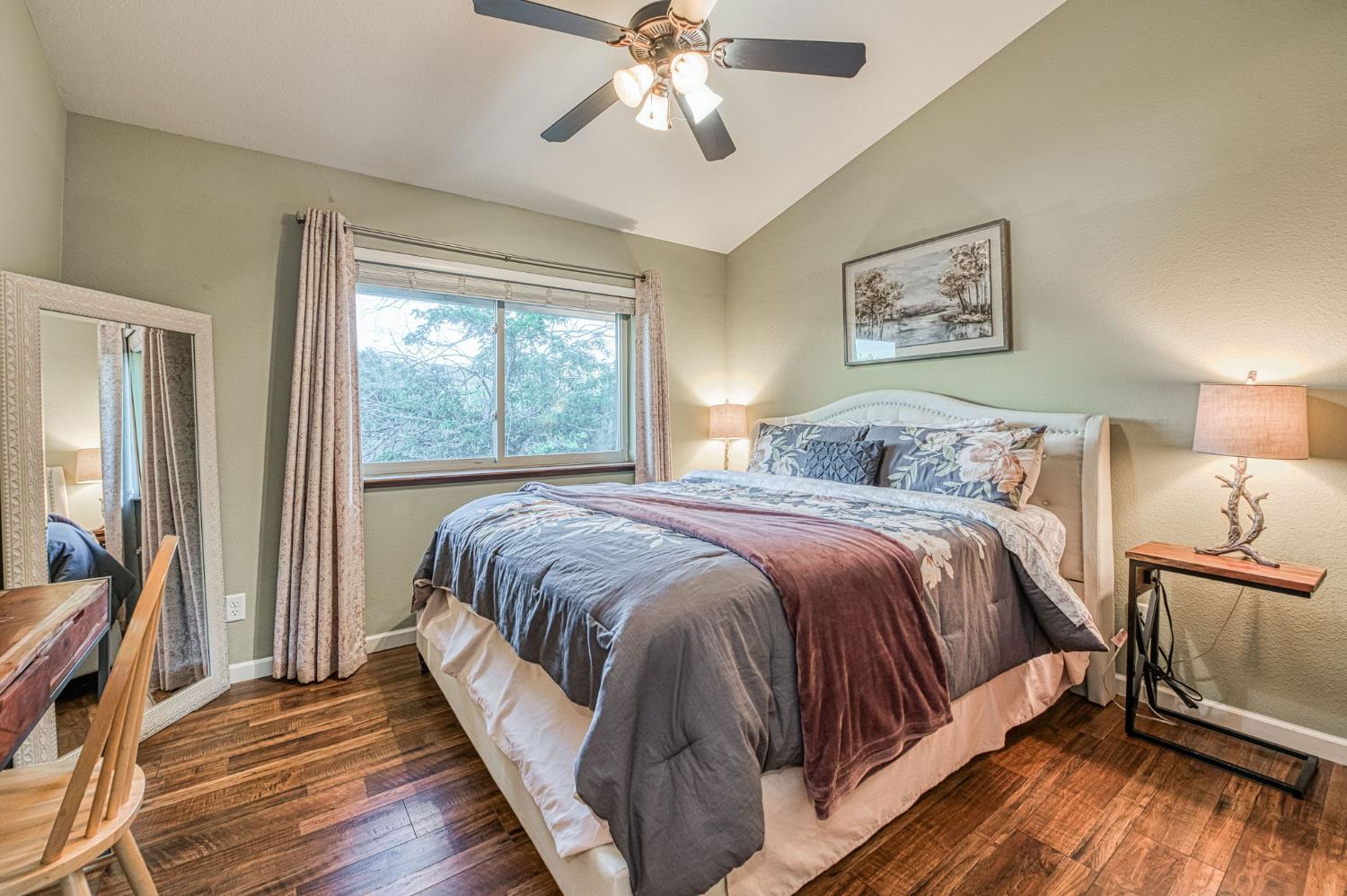 46688 Eastwood Dr N, Oakhurst, CA 93644