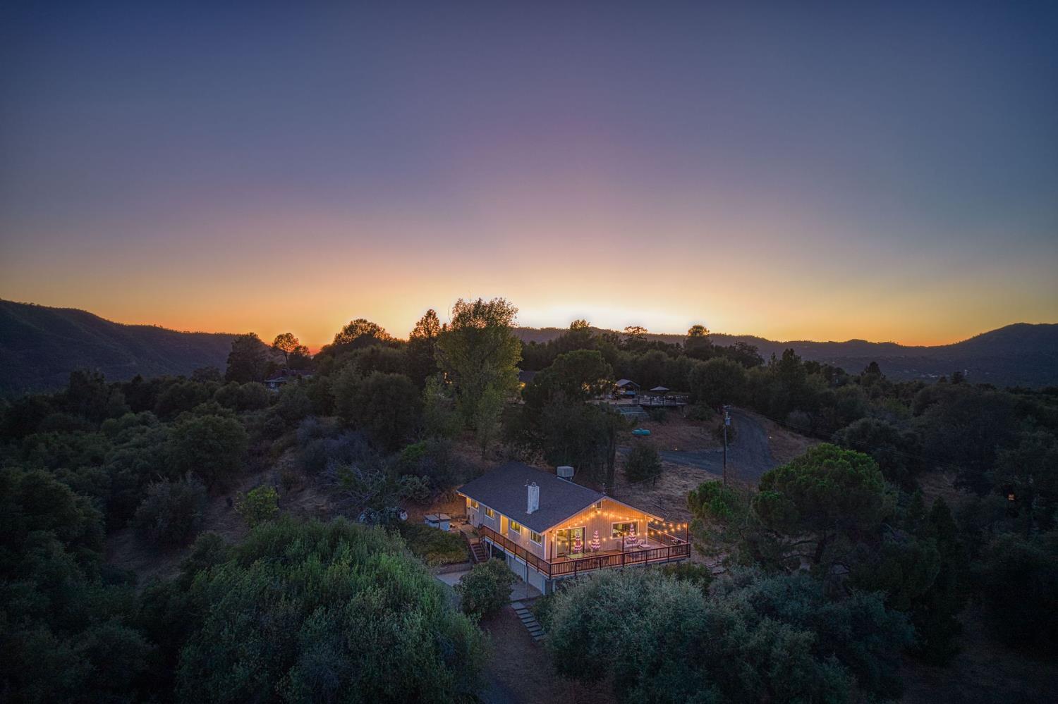 46688 Eastwood Dr N, Oakhurst, CA 93644