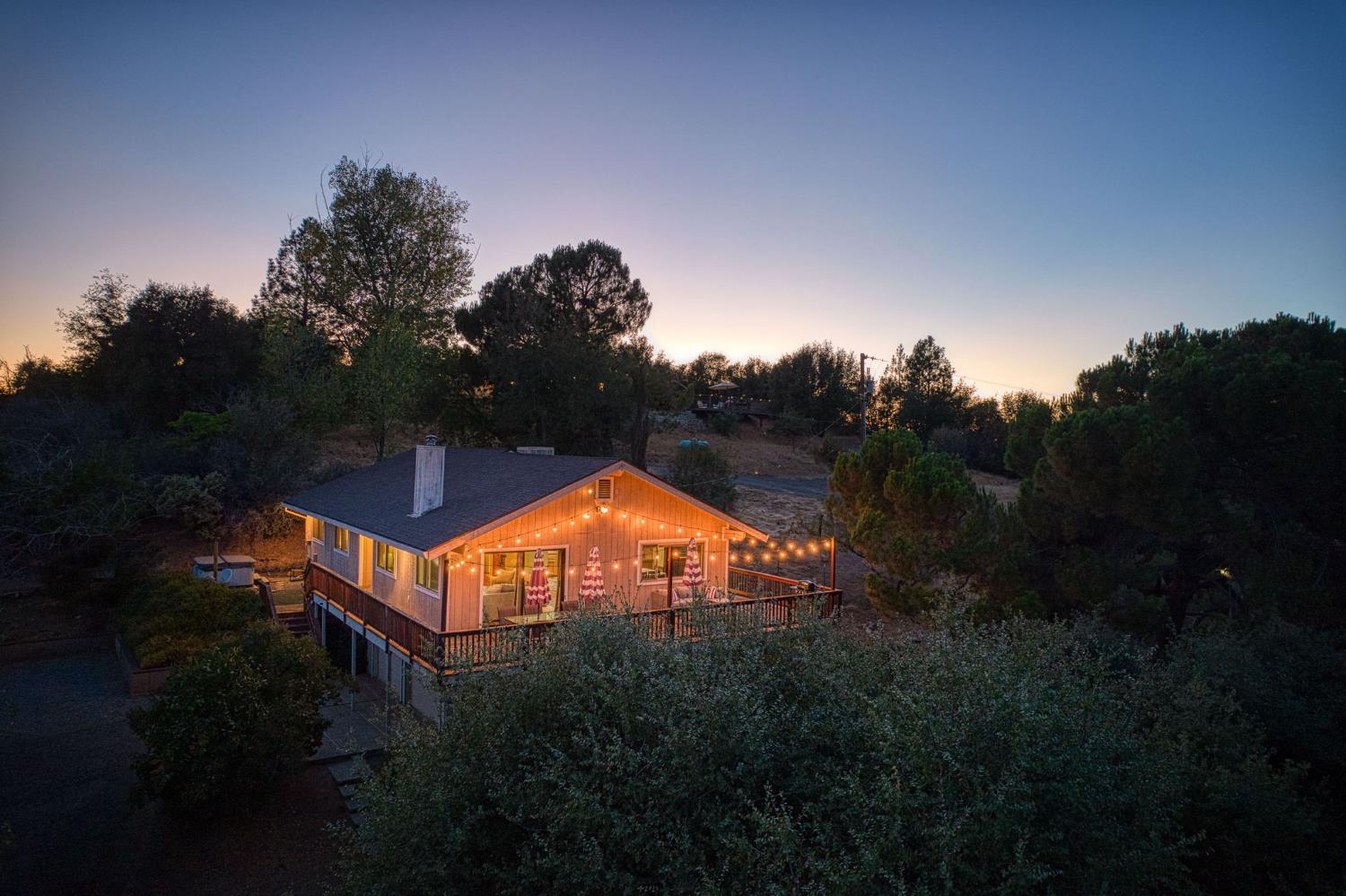 46688 Eastwood Dr N, Oakhurst, CA 93644