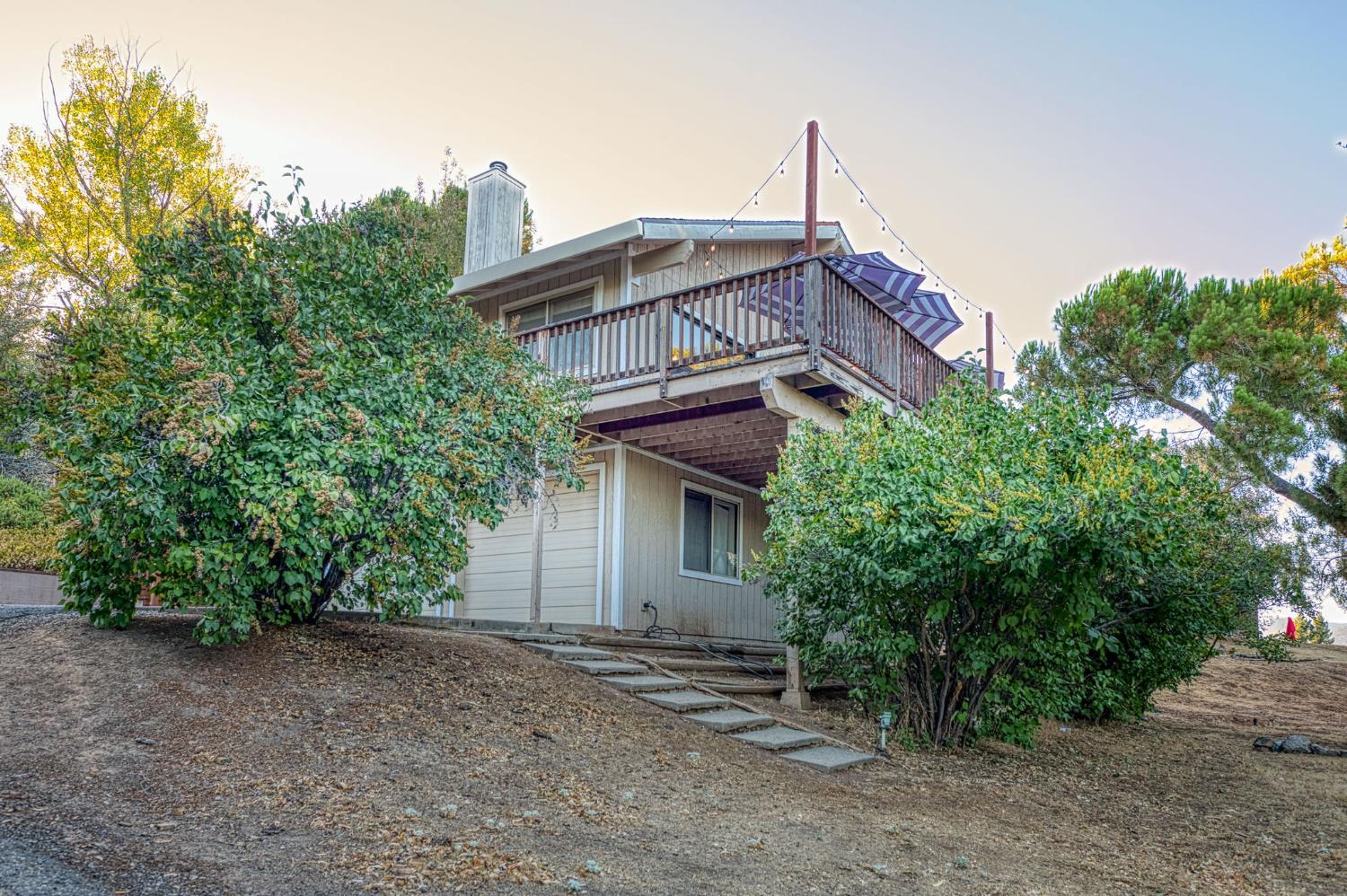 46688 Eastwood Dr N, Oakhurst, CA 93644