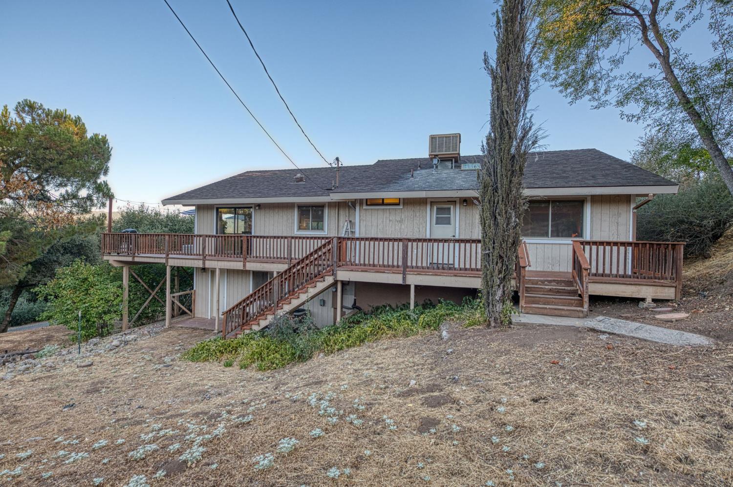 46688 Eastwood Dr N, Oakhurst, CA 93644