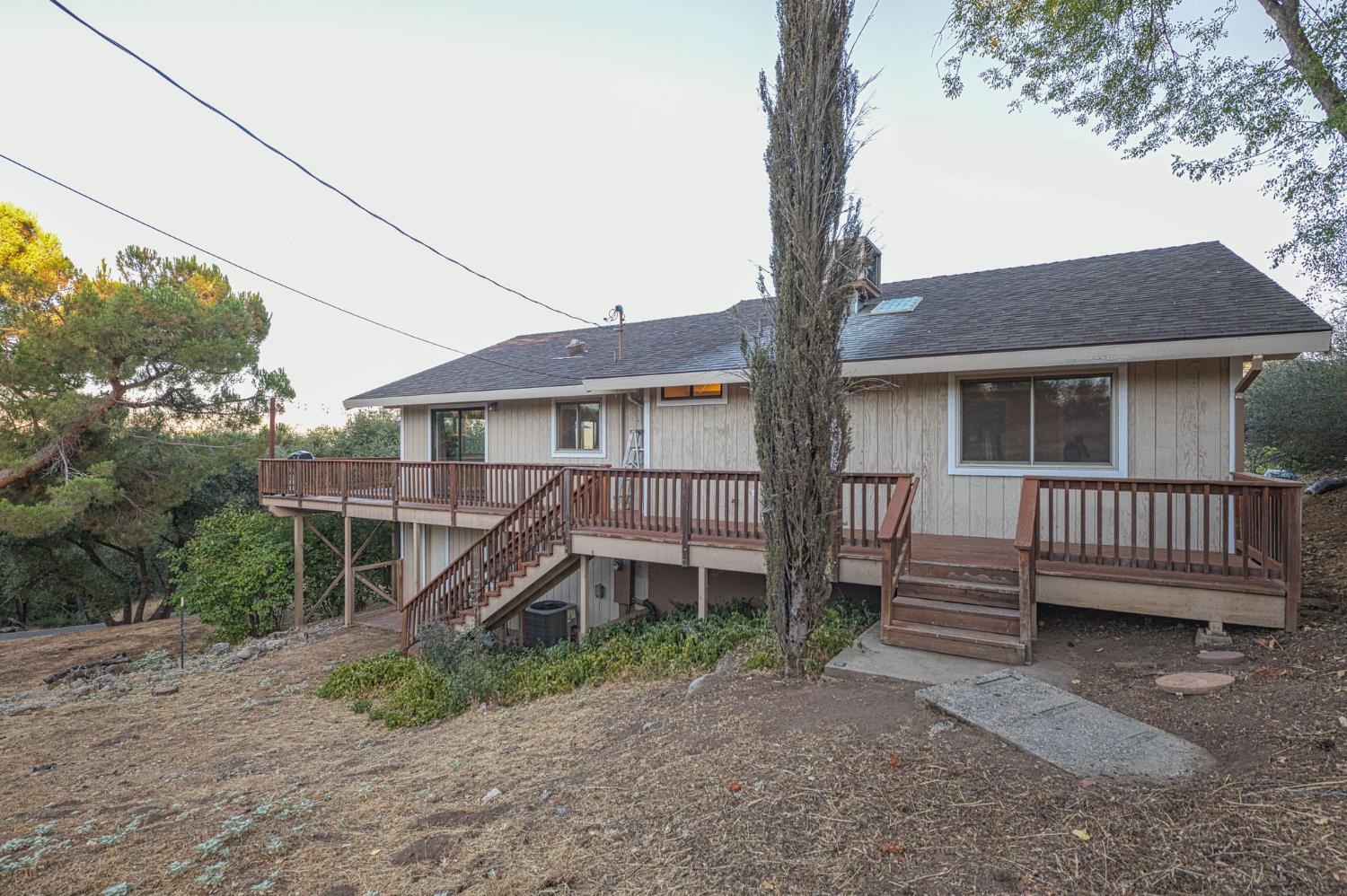 46688 Eastwood Dr N, Oakhurst, CA 93644