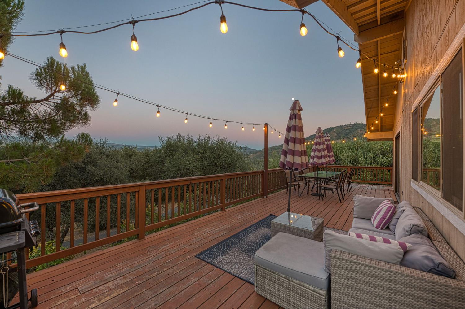 46688 Eastwood Dr N, Oakhurst, CA 93644