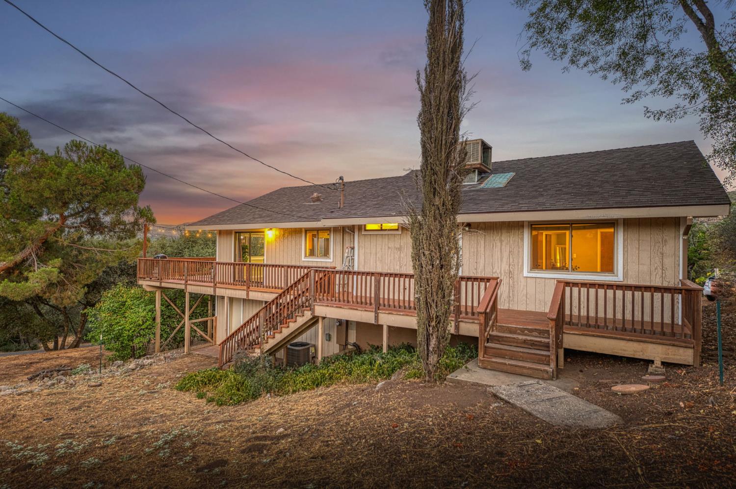 46688 Eastwood Dr N, Oakhurst, CA 93644