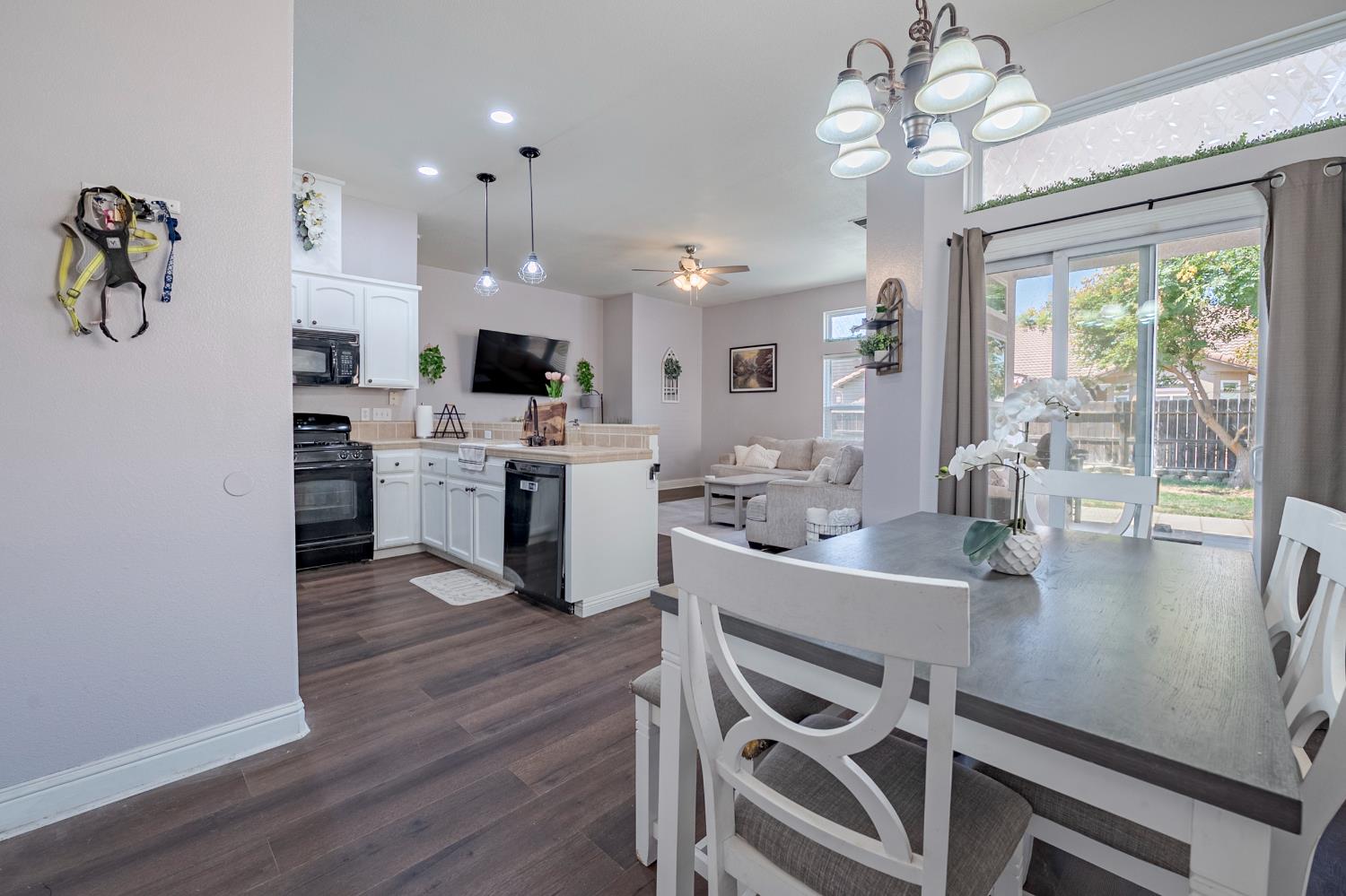 2657 PEANUT, Madera, CA 93637