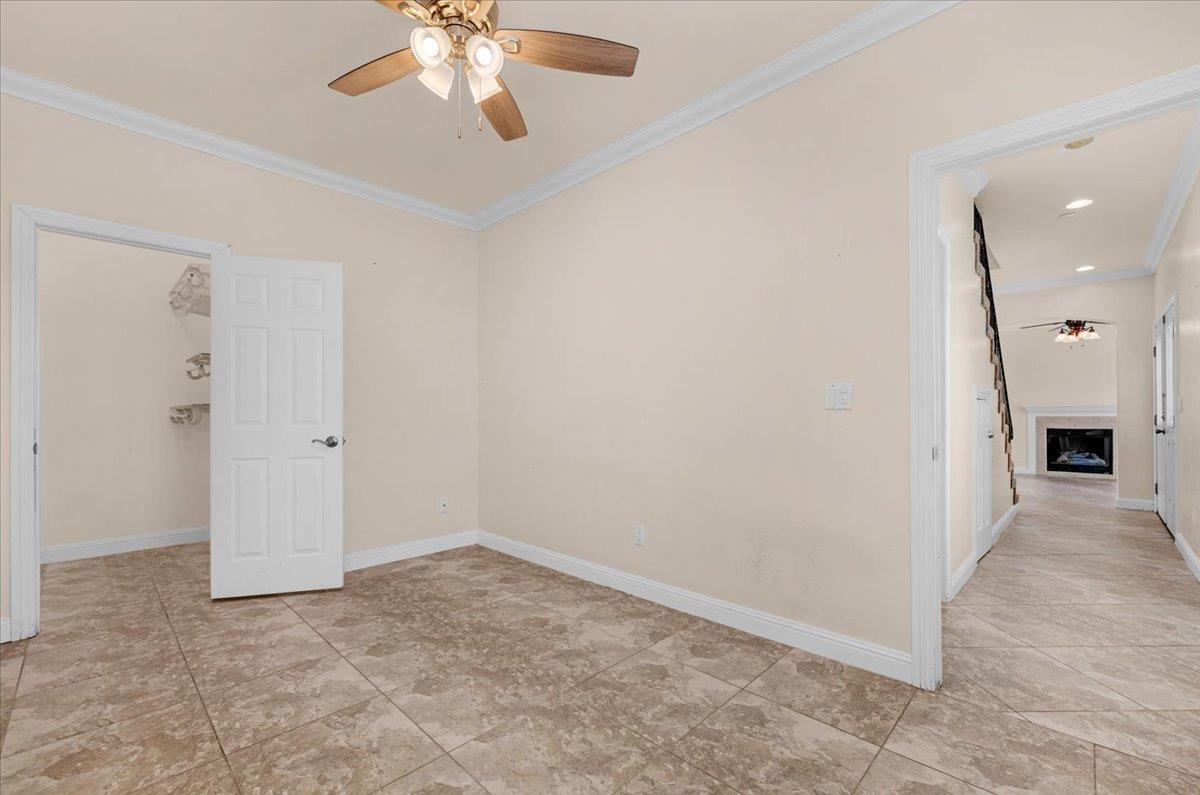 3271 E Muscat, Fresno, CA 93725