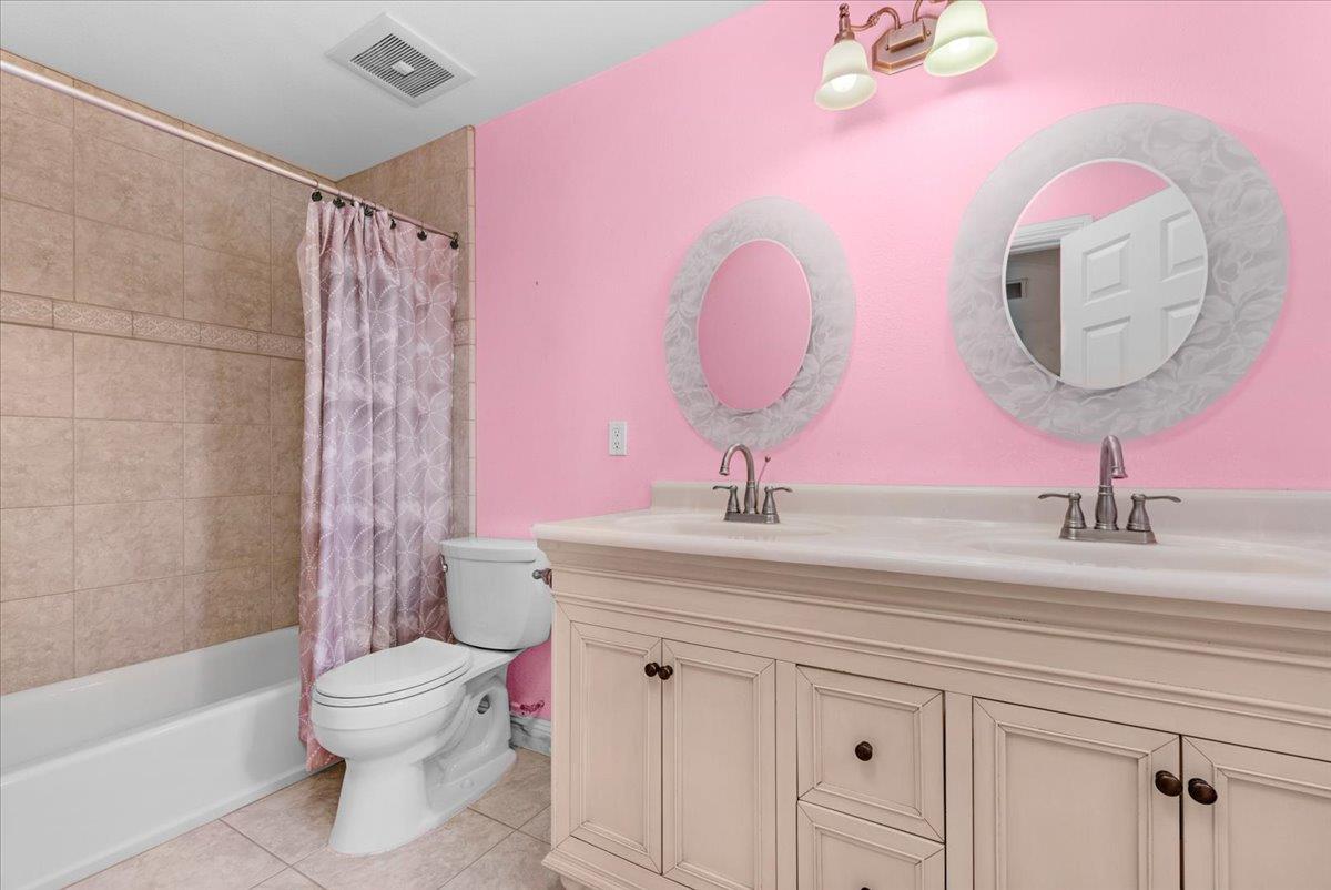 3271 E Muscat, Fresno, CA 93725