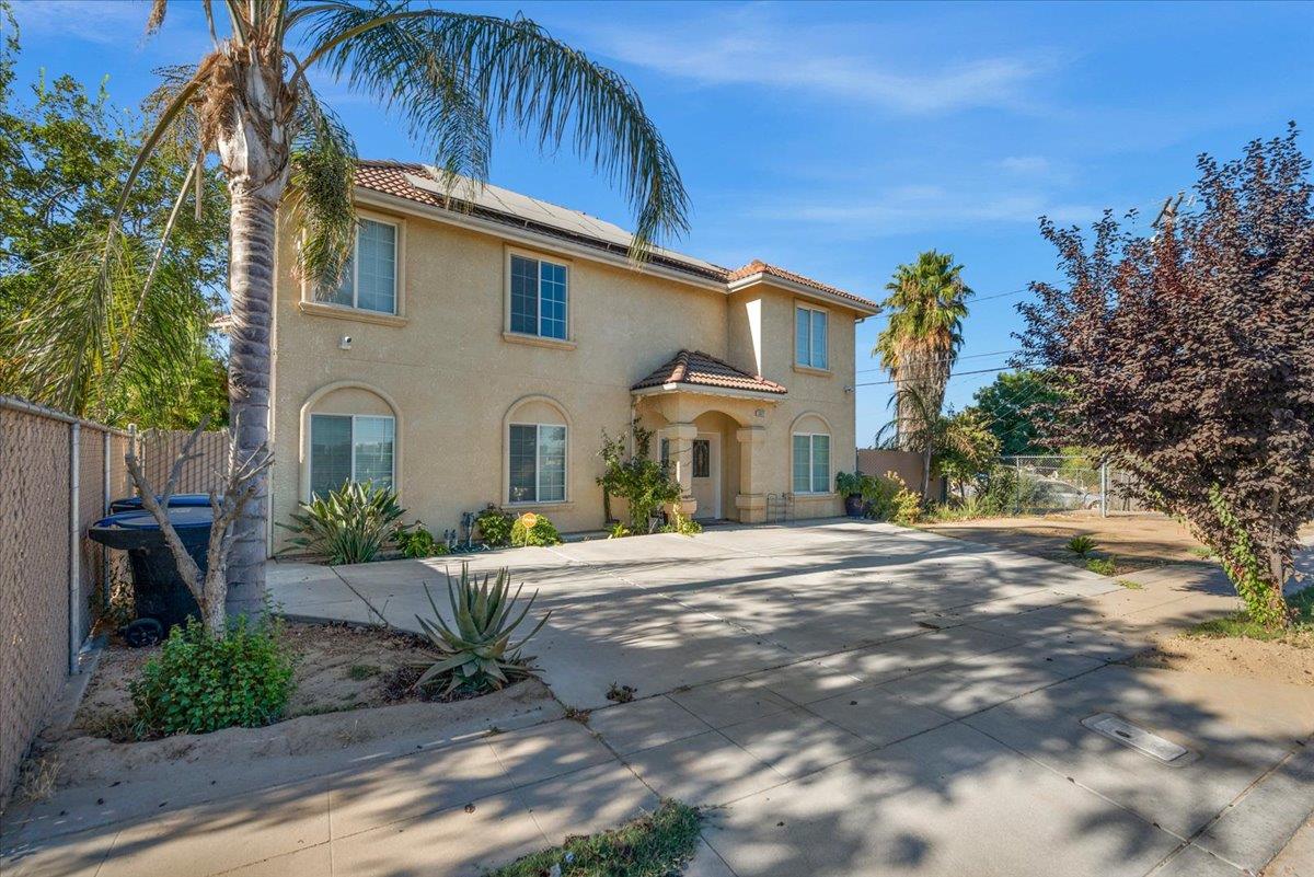 3271 E Muscat, Fresno, CA 93725