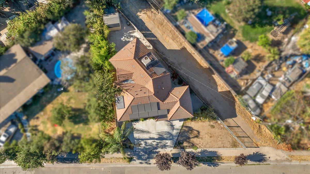 3271 E Muscat, Fresno, CA 93725