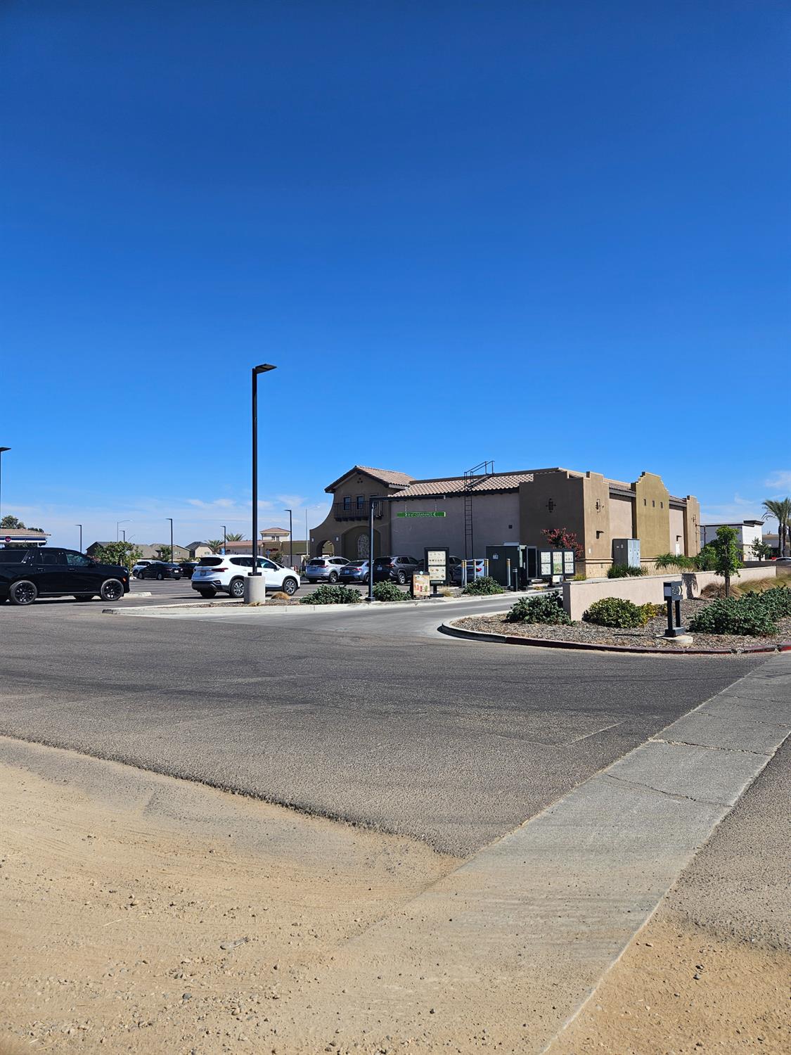 1886 N Leonard Ave, Clovis, CA 93619