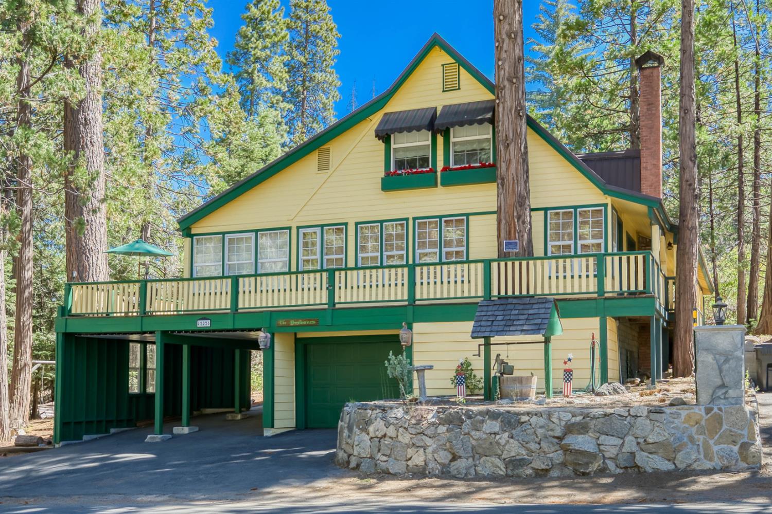 42025 Tollhouse Rd, Shaver Lake, CA 93664