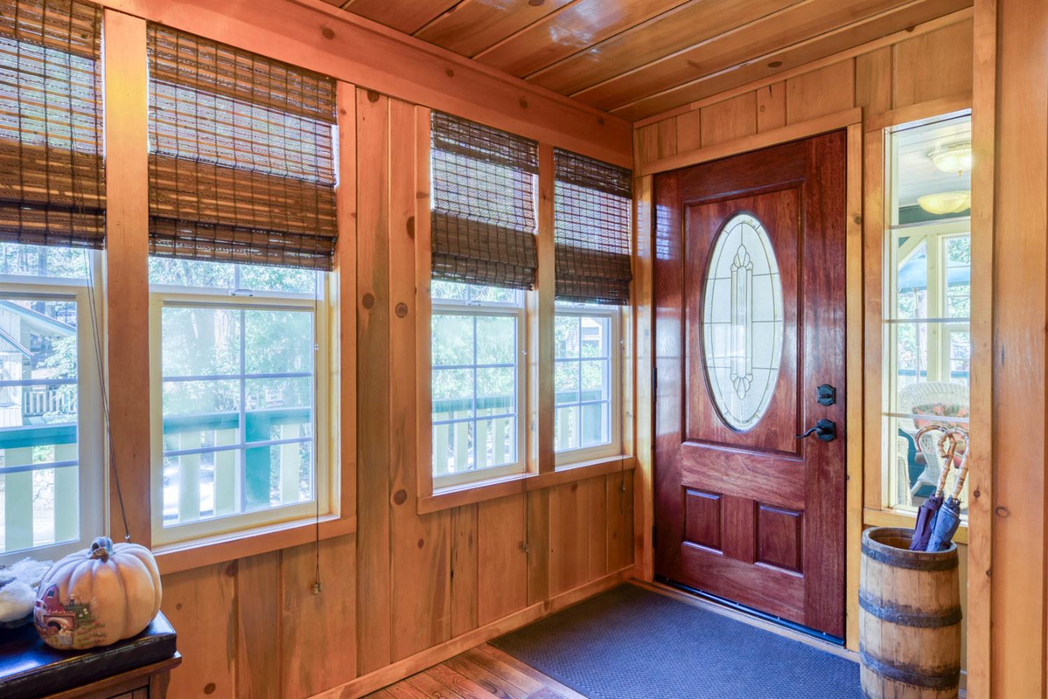 42025 Tollhouse Rd, Shaver Lake, CA 93664