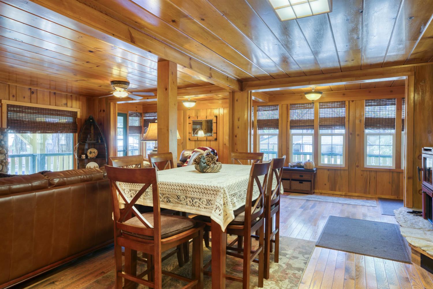 42025 Tollhouse Rd, Shaver Lake, CA 93664