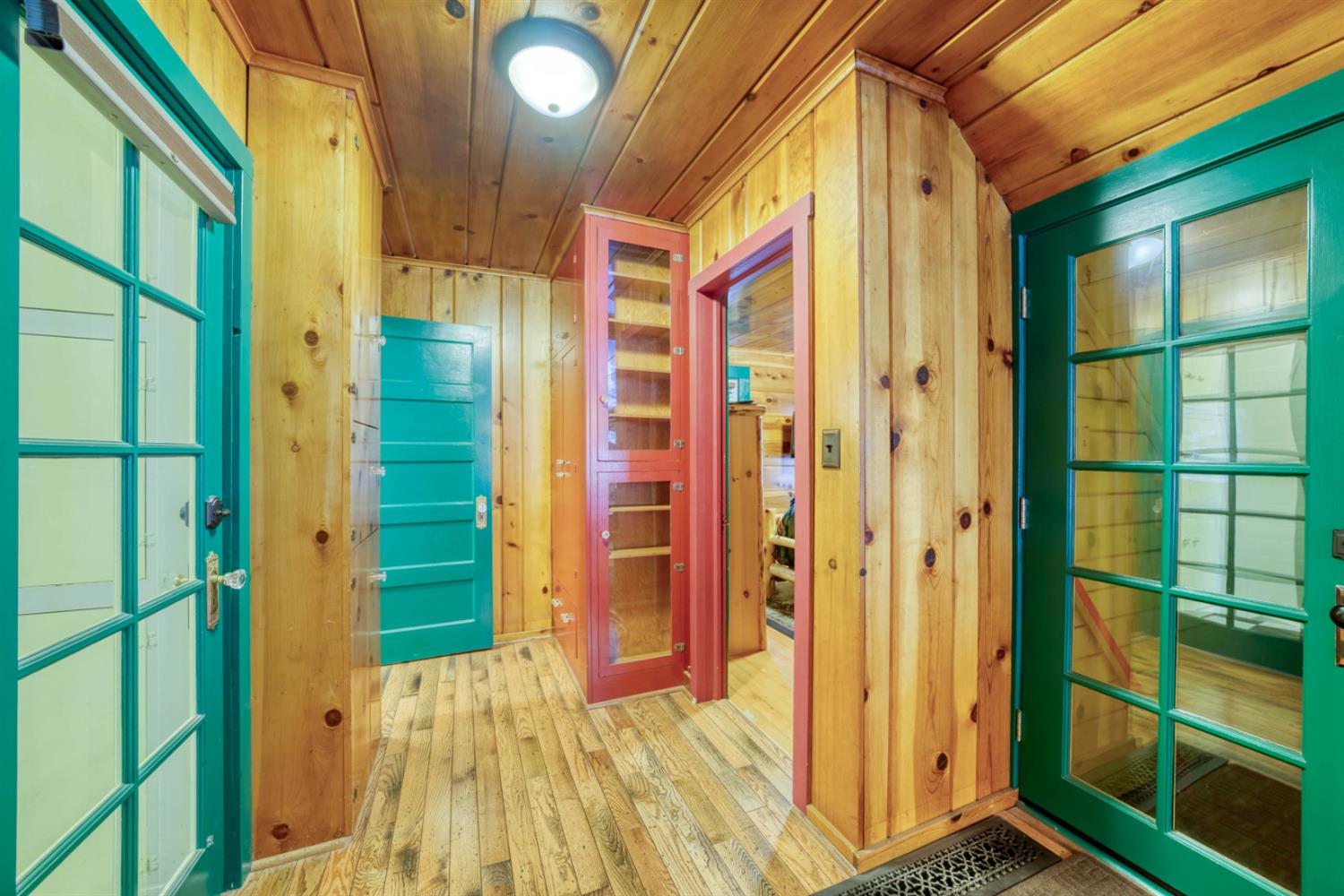 42025 Tollhouse Rd, Shaver Lake, CA 93664