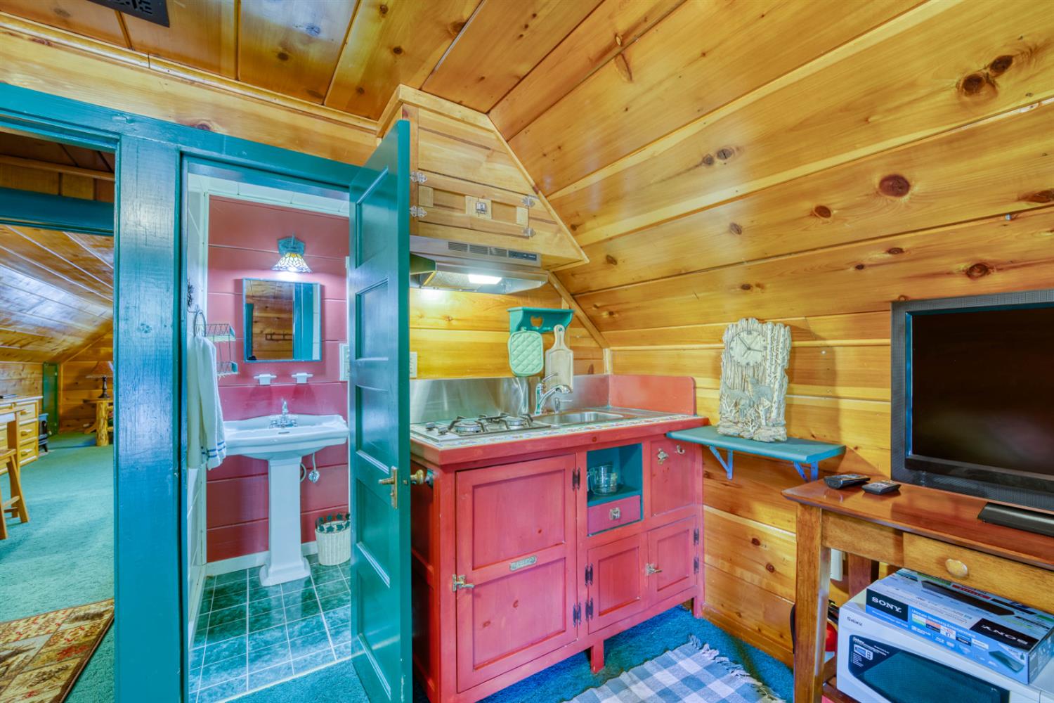 42025 Tollhouse Rd, Shaver Lake, CA 93664