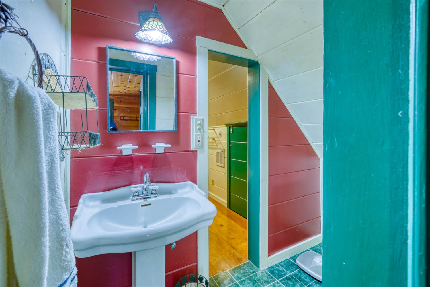 42025 Tollhouse Rd, Shaver Lake, CA 93664