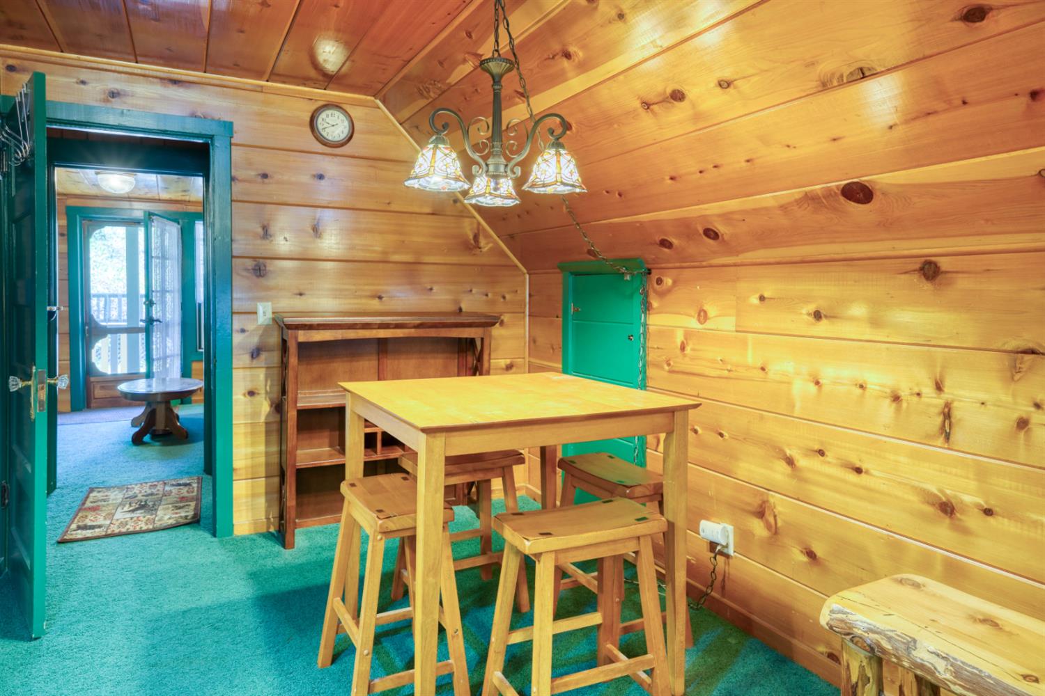 42025 Tollhouse Rd, Shaver Lake, CA 93664